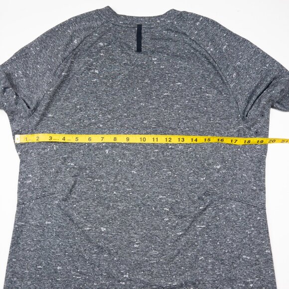 Lululemon Fresh Form T-Shirt Men's Fits Medium Gray Speckled Short Sleeve Gym - Picture 12 of 13